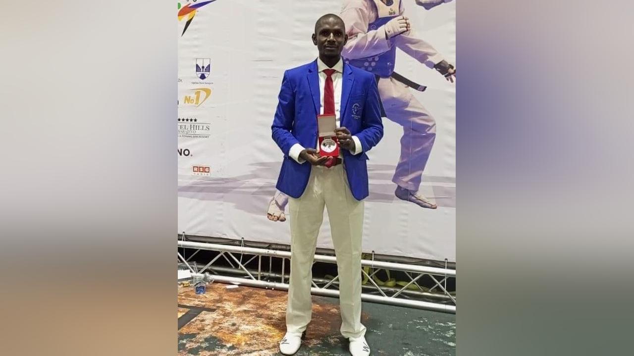 Jeux Olympiques 2024 de Paris : L’arbitre international de Taekwondo Me Ibrahim Issa Samsou qualifié pour officier Jeux Olympiques 2024 de Paris : L’arbitre international de Taekwondo Me Ibrahim Issa Samsou qualifié pour officier