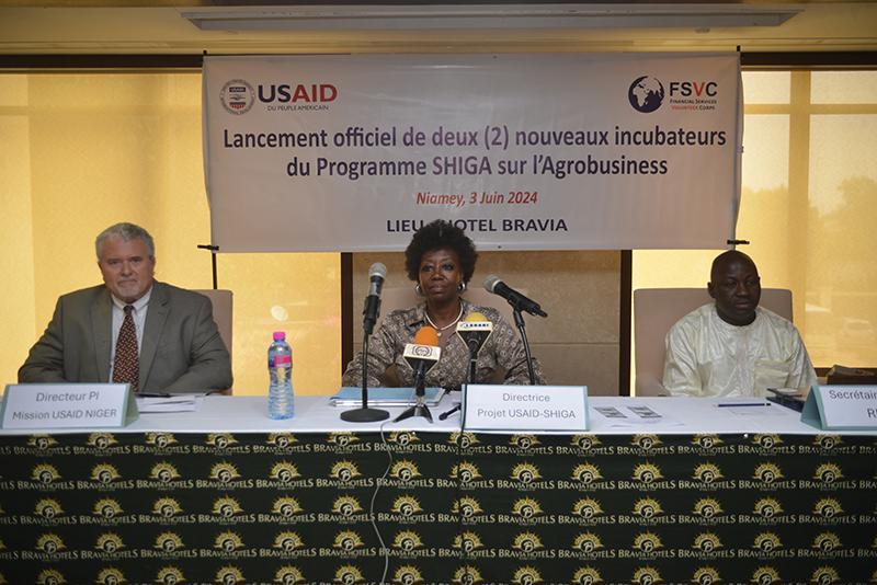 Lancement de deux nouveaux incubateurs du projet SHIGA : Renforcer les capacités des OSCs en vue de leur implication dans toutes les questions importantes Lancement de deux nouveaux incubateurs du projet SHIGA : Renforcer les capacités des OSCs en vue de leur implication dans toutes les questions importantes