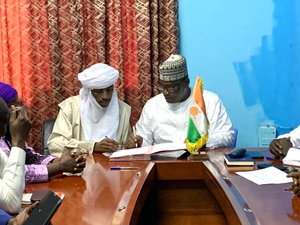 Partenariat entre les associations TIMIDRIA, ANDDH et le Ministère de la justice : Concrétiser le travail des organisations de défense des droits de l’homme au Niger Partenariat entre les associations TIMIDRIA, ANDDH et le Ministère de la justice : Concrétiser le travail des organisations de défense des droits de l’homme au Niger