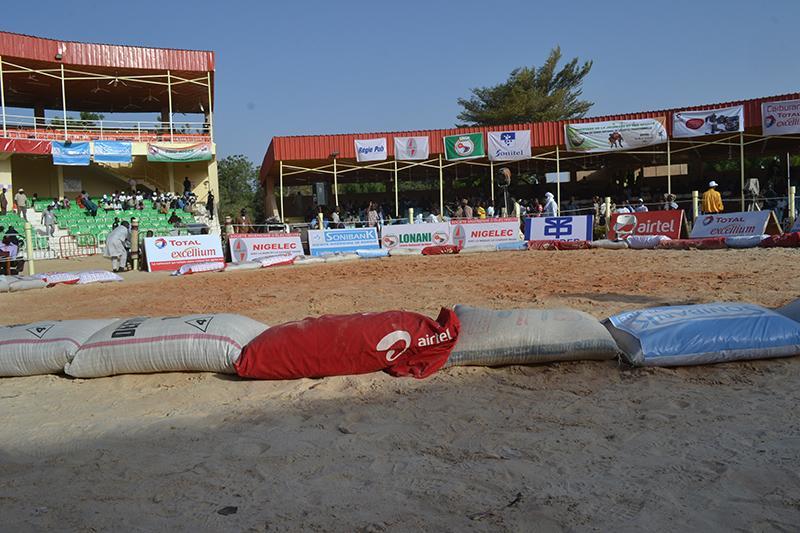 Sabre National de lutte traditionnelle, Kokowa, à Dosso : La 45ème édition s’ouvre cet après-midi à l’arène Salma Dan Rani Sabre National de lutte traditionnelle, Kokowa, à Dosso : La 45ème édition s’ouvre cet après-midi à l’arène Salma Dan Rani