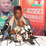 La Commission sur la refondation politique et institutionnelle propose la dissolution des partis politiques existants et l’élaboration d’une nouvelle charte des partis politiques prévoyant un multipartisme contrôlé La Commission sur la refondation politique et institutionnelle propose la dissolution des partis politiques existants et l’élaboration d’une nouvelle charte des partis politiques prévoyant un multipartisme contrôlé