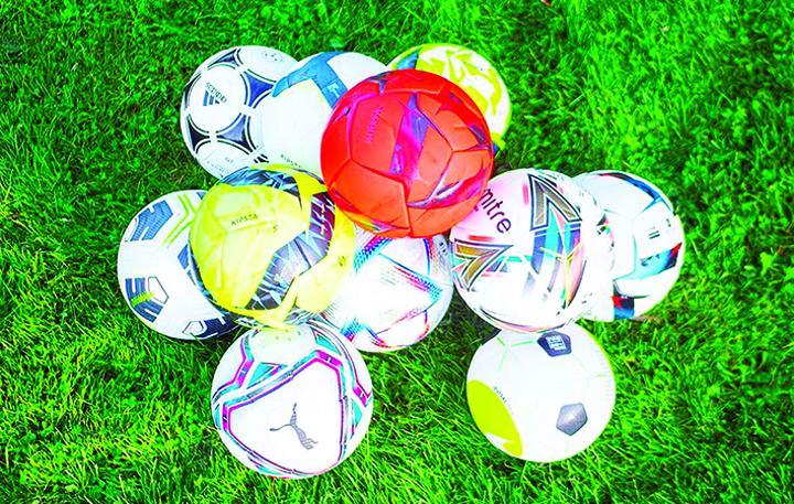 Programme Football For Schools : 2000 ballons distribués au profit de 100 écoles de la région de Niamey Programme Football For Schools : 2000 ballons distribués au profit de 100 écoles de la région de Niamey