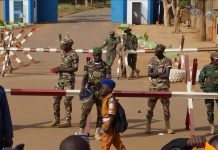 Le Niger et le Ghana s’engagent à « unir leurs forces » pour combattre le terrorisme Le Niger et le Ghana s'engagent à "unir leurs forces" pour combattre le terrorisme
