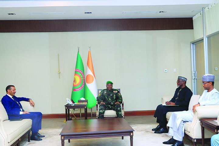 Audience à la Présidence de la République : Le Chef de l’Etat reçoit l’ambassadeur du Royaume du Maroc au Niger en fin de mission Audience à la Présidence de la République : Le Chef de l’Etat reçoit l’ambassadeur du Royaume du Maroc au Niger en fin de mission