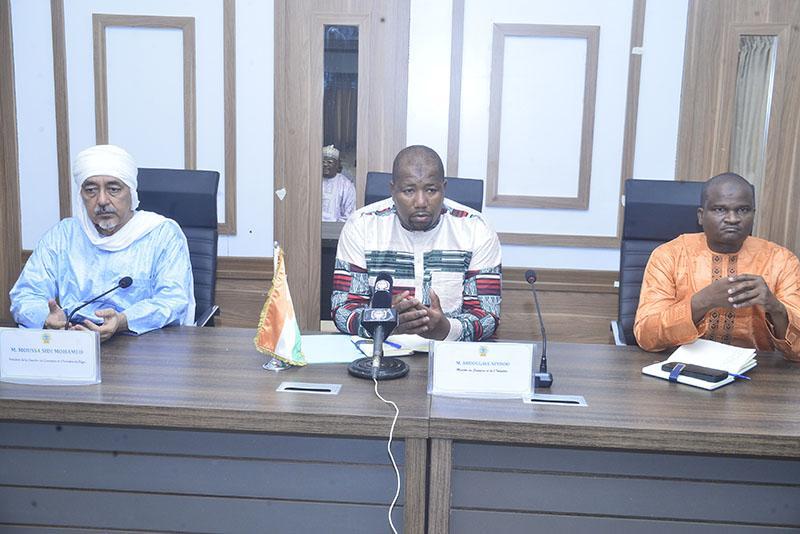 A la Chambre de Commerce et d’industrie du Niger : Le ministre Abdoulaye Seydou rencontre les opérateurs économiques A la Chambre de Commerce et d’industrie du Niger : Le ministre Abdoulaye Seydou rencontre les opérateurs économiques