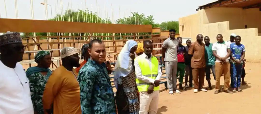 Niamey : Le Ministre de la jeunesse et des sports, M. Sidi Mohamed visite plusieurs sites et infrastructures sportives Niamey : Le Ministre de la jeunesse et des sports, M. Sidi Mohamed visite plusieurs sites et infrastructures sportives