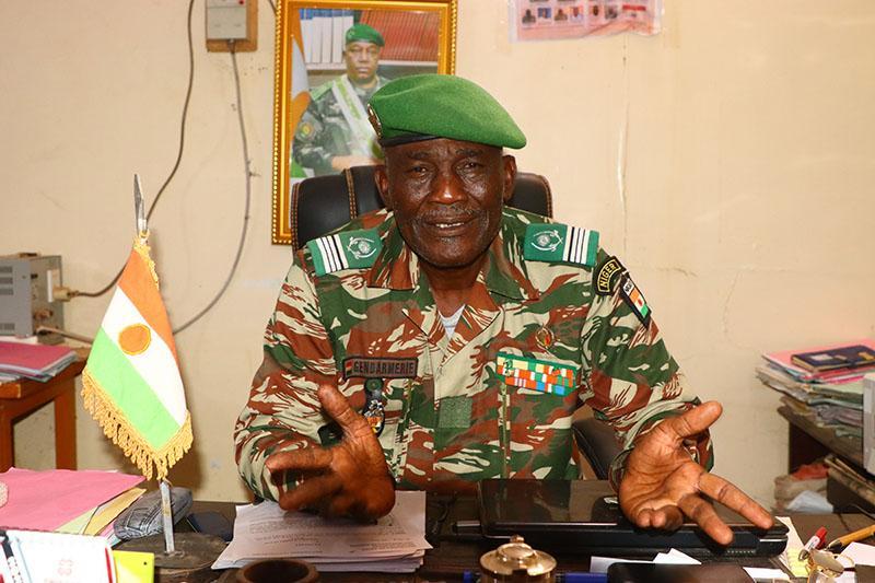 Chef d’Escadron Amadou Boubacar Kader, Préfet du département de Boboye : « Dans le Boboye, la terre est propice (…), si les hommes arrivent à s’engager comme les femmes, nous pourrons nourrir tout le Niger » Chef d’Escadron Amadou Boubacar Kader, Préfet du département de Boboye : « Dans le Boboye, la terre est propice (…), si les hommes arrivent à s’engager comme les femmes, nous pourrons nourrir tout le Niger »