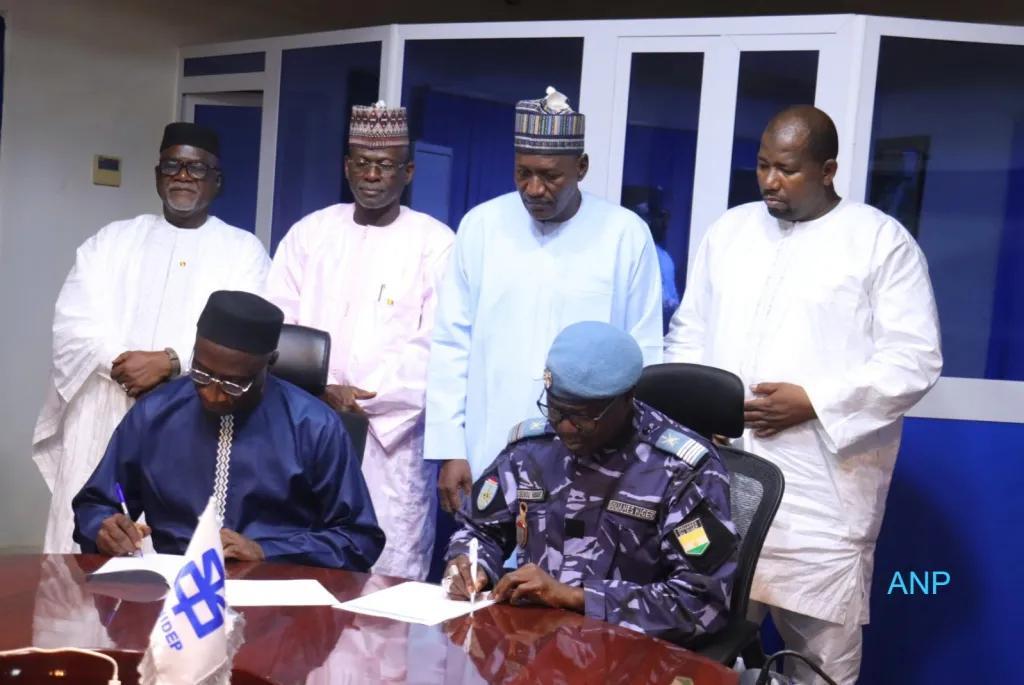 Approvisionnement des régions Nord du Mali en hydrocarbures : plusieurs protocoles d’accord signés entre le Niger et le Mali Approvisionnement des régions Nord du Mali en hydrocarbures : plusieurs protocoles d’accord signés entre le Niger et le Mali