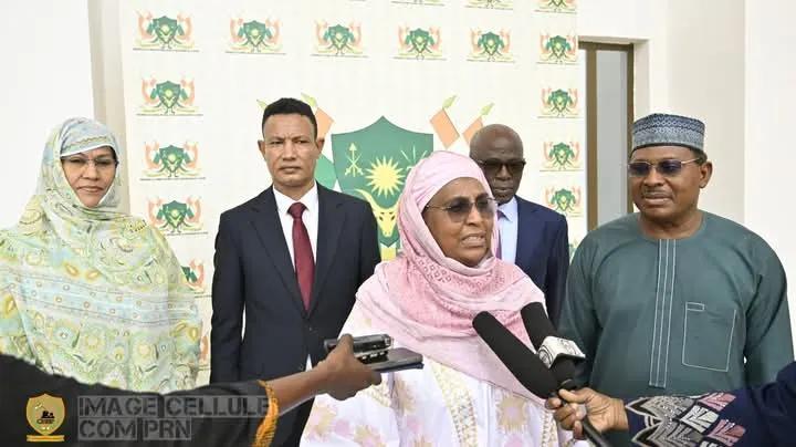 Niamey : Le Président de la République reçoit une délégation de la République Islamique de la Mauritanie Niamey : Le Président de la République reçoit une délégation de la République Islamique de la Mauritanie