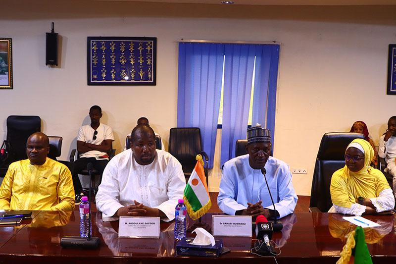 Approvisionnement du Nord Mali en hydrocarbures : La SONIDEP et les opérateurs économiques maliens signent un accord de partenariat Approvisionnement du Nord Mali en hydrocarbures : La SONIDEP et les opérateurs économiques maliens signent un accord de partenariat