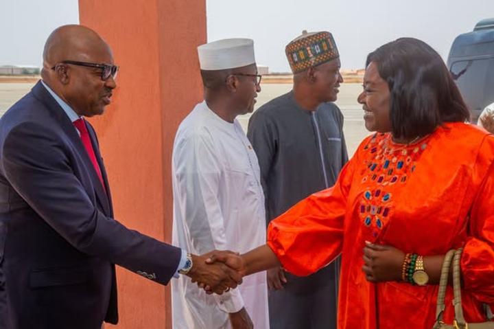 Renouvellement de la Convention ARSAT-SONIDEP-SORAZ Renouvellement de la Convention ARSAT-SONIDEP-SORAZ