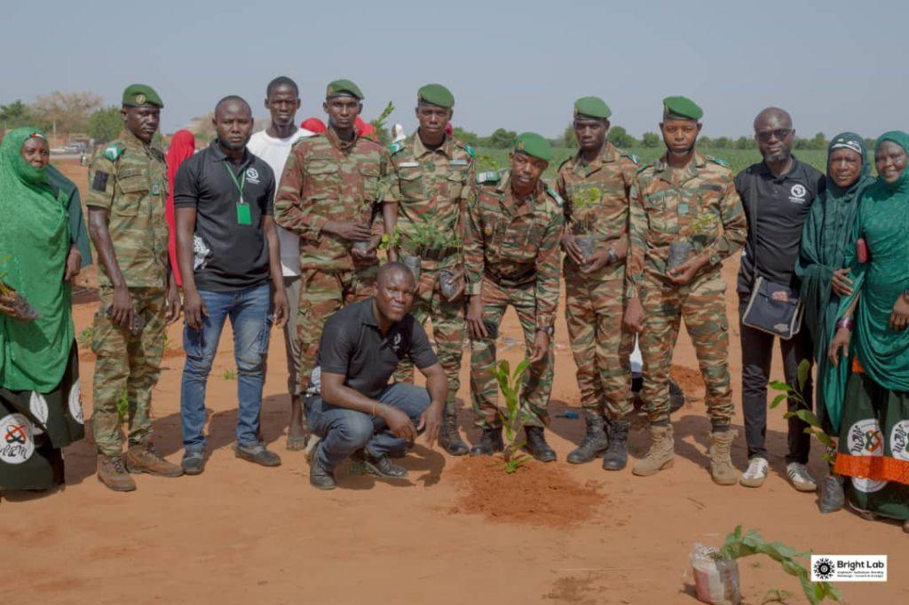 Communiqué de presse du PAFRICOM AWARDS 2025 : Une célébration enracinée dans l’engagement écologique et citoyen Communiqué de presse du PAFRICOM AWARDS 2025 : Une célébration enracinée dans l’engagement écologique et citoyen