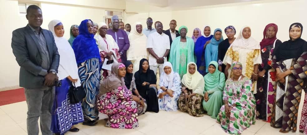 Formation des femmes et jeunes filles aux droits humains Formation des femmes et jeunes filles aux droits humains