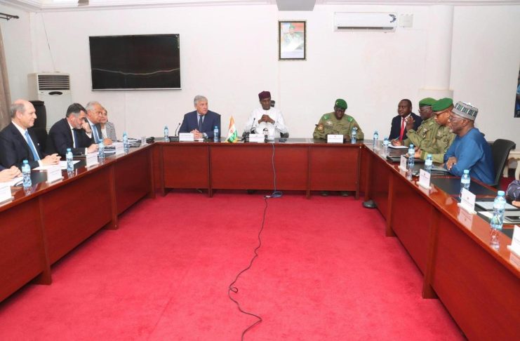 Coopération Niger-Italie au cœur d’une séance de travail Coopération Niger-Italie au cœur d'une séance de travail