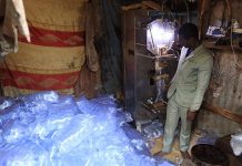 Eau En Sachet: Rapport Alarmant Sur L’Insalubrité Eau En Sachet: Rapport Alarmant Sur L'Insalubrité