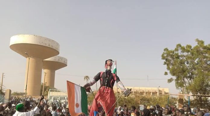 Tournée Internationale des Spectacles Sélection des Amazones Tournée Internationale des Spectacles Sélection des Amazones