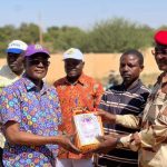 Remise de Vivres aux Familles Sinistrées à N’Dounga Remise de Vivres aux Familles Sinistrées à N'Dounga