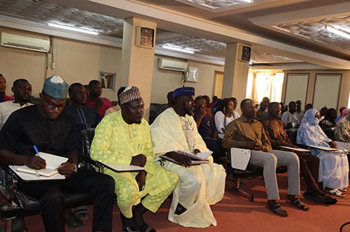 Inspection ANMC Eau en Sachet: Insalubrité et Risques Inspection ANMC Eau en Sachet: Insalubrité et Risques