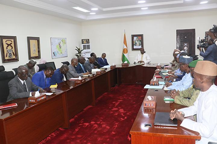 Ali Mahaman Lamine Zeine Rencontre des Institutions Financières Ali Mahaman Lamine Zeine Rencontre des Institutions Financières