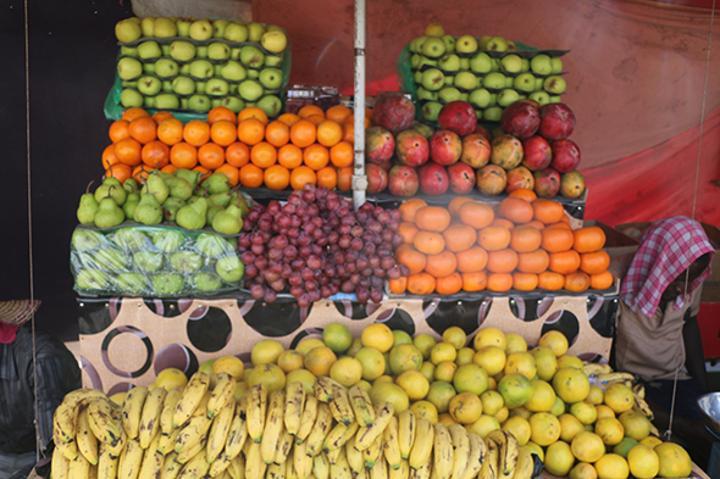 Fluctuation Continue des Prix des Fruits et Légumes Fluctuation Continue des Prix des Fruits et Légumes