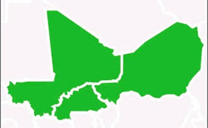 Les Etats du Sahel et la Guerre de Recolonisation Les Etats du Sahel et la Guerre de Recolonisation