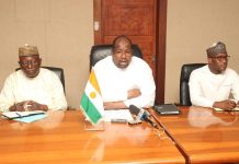 Rencontre du Ministre du Commerce avec les femmes transformatrices Rencontre du Ministre du Commerce avec les femmes transformatrices