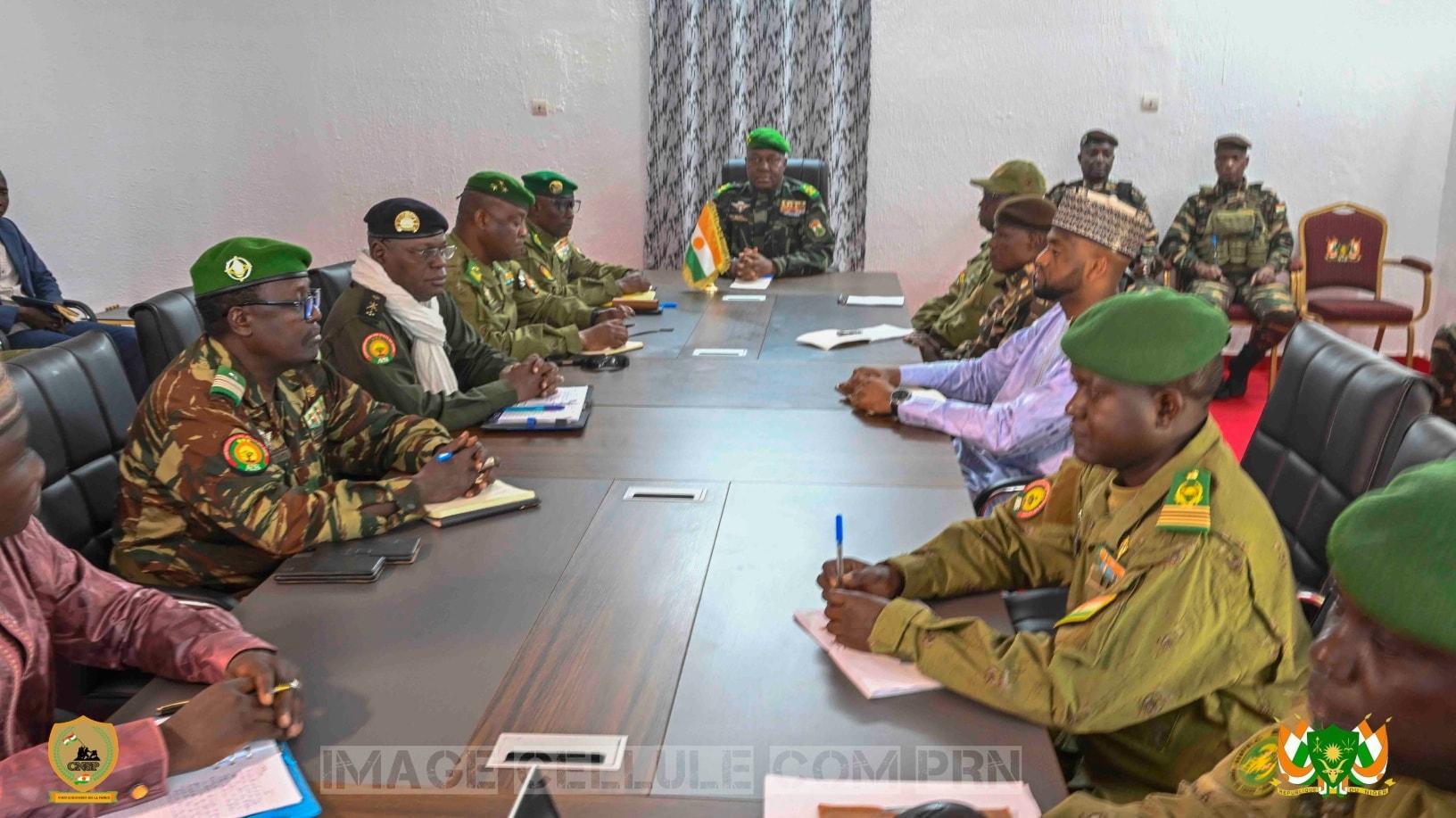 Réunion du Conseil de Sécurité à Dosso par Tiani Réunion du Conseil de Sécurité à Dosso par Tiani