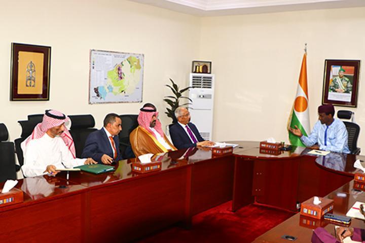 Ali Mahaman Lamine Zeine Accueille Délégation OIC Ali Mahaman Lamine Zeine Accueille Délégation OIC