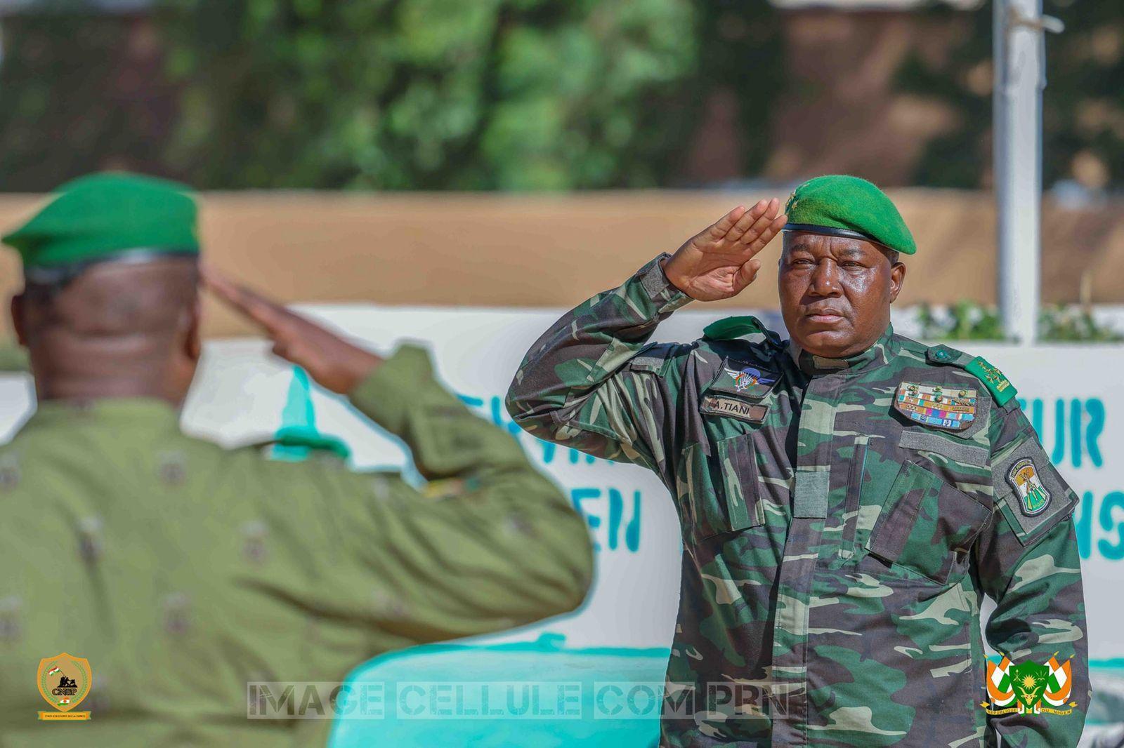 Visite Du Président À La Zone De Défense N°2 Visite Du Président À La Zone De Défense N°2