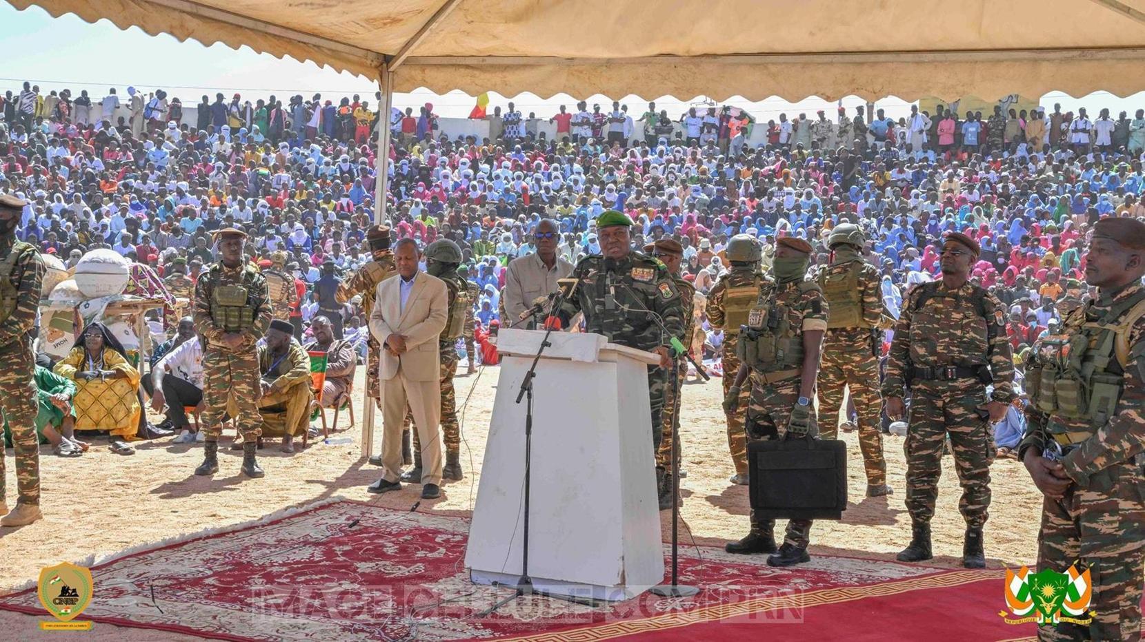 Meeting Populaire à Agadez en L'Honneur du Président Tiani Meeting Populaire à Agadez en L'Honneur du Président Tiani