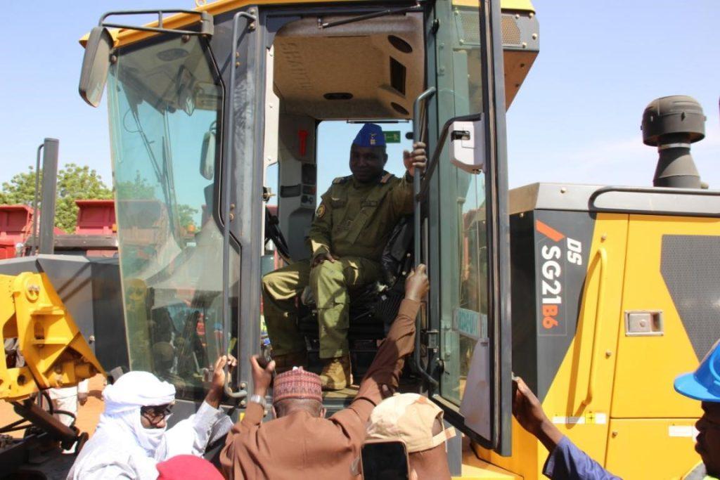 Infrastructures: Début des Travaux Route Farié-Téra Infrastructures: Début des Travaux Route Farié-Téra