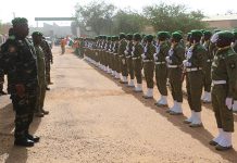 Chef de l’Etat Soutient Forces de Défense à Zinder Chef de l'Etat Soutient Forces de Défense à Zinder