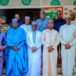 Étape Majeure Vers La Connectivité Haut Débit Étape Majeure Vers La Connectivité Haut Débit