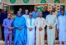 Étape Majeure Vers La Connectivité Haut Débit Étape Majeure Vers La Connectivité Haut Débit