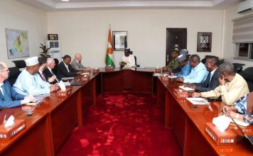 Délégation de la Société Minière de Dasa au PM Délégation de la Société Minière de Dasa au PM