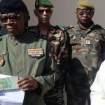 Gouverneur de Maradi Reçoit Somme pour le FSSP Gouverneur de Maradi Reçoit Somme pour le FSSP