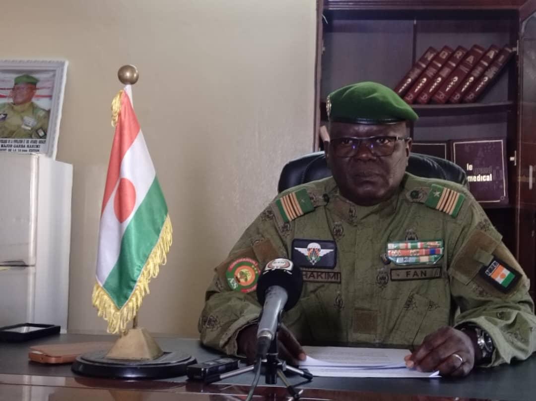 Engagement du Ministre de la Santé pour les personnes VIH Engagement du Ministre de la Santé pour les personnes VIH