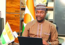 Hommage de M. Adji Ali Salatou à la presse nigérienne Hommage de M. Adji Ali Salatou à la presse nigérienne