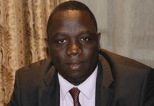 Pourquoi l’Afrique Ne S’appartient Pas Encore Pourquoi l'Afrique Ne S'appartient Pas Encore