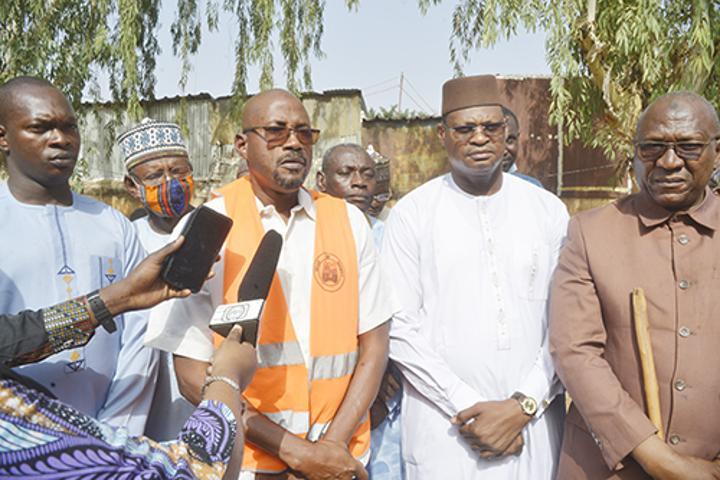 Lancement d'une Campagne de Salubrité au Lycée Kassaï Lancement d'une Campagne de Salubrité au Lycée Kassaï