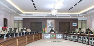 Réception du Préfet de Bilma par le Chef de l’État Réception du Préfet de Bilma par le Chef de l'État