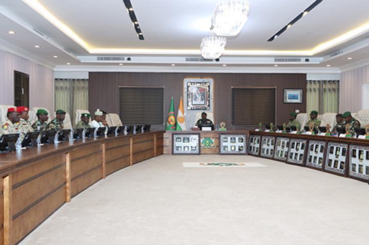 Réception du Préfet de Bilma par le Chef de l'État Réception du Préfet de Bilma par le Chef de l'État