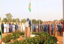 Visite de la Ministre Elisabeth au Lycée de Niamey Visite de la Ministre Elisabeth au Lycée de Niamey