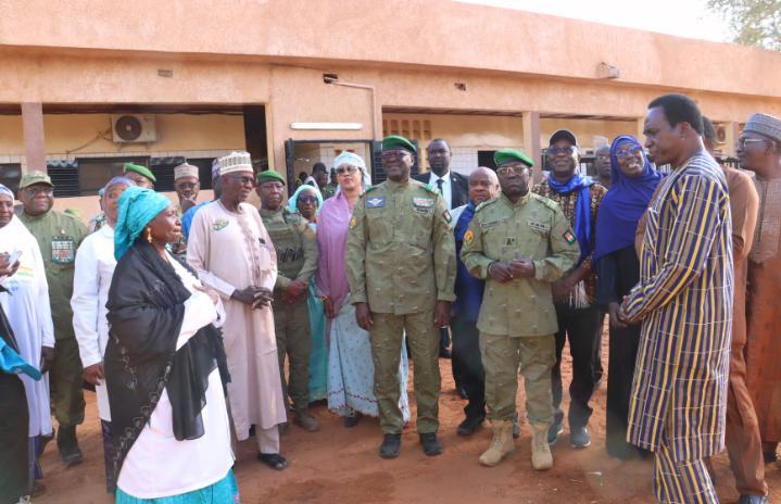 Réception D'Infrastructures Sanitaires À Niamey Réception D'Infrastructures Sanitaires À Niamey