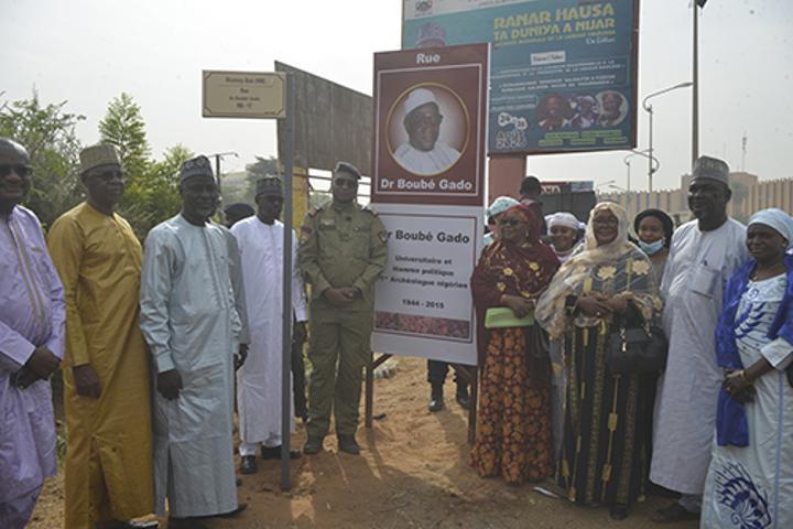 Hommage aux Figures Historiques à Niamey Hommage aux Figures Historiques à Niamey