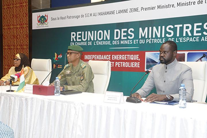 Réunion AES sur Souveraineté Énergétique et Mines Réunion AES sur Souveraineté Énergétique et Mines