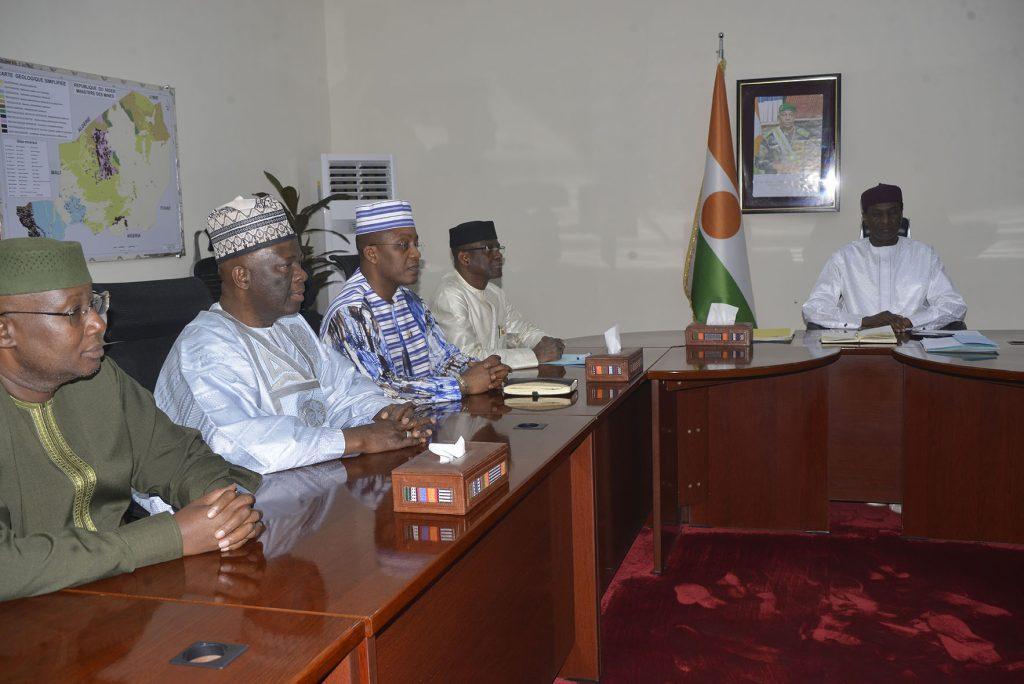 Réunion du Premier ministre avec ministres du Commerce Réunion du Premier ministre avec ministres du Commerce