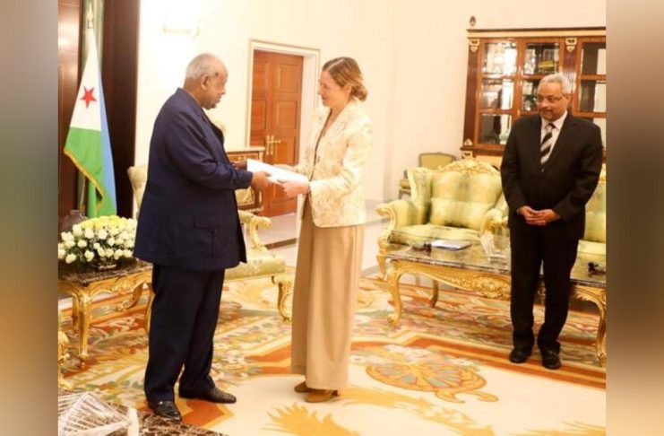 Guelleh Accueille Cinq Nouveaux Ambassadeurs Guelleh Accueille Cinq Nouveaux Ambassadeurs