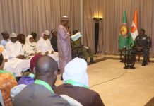 Rencontre d’Abdourahamane Tiani avec la diaspora nigérienne Rencontre d'Abdourahamane Tiani avec la diaspora nigérienne