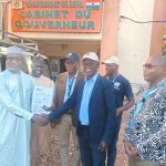 OCHA Remet Un Véhicule Au Gouvernorat De Diffa OCHA Remet Un Véhicule Au Gouvernorat De Diffa